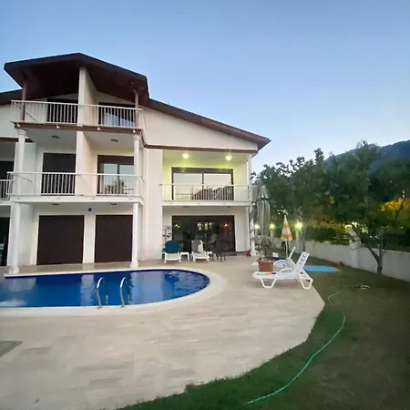 3+1 Havuzlu Lux Esyali Denize 1 Km Yakin Daire Lejlighed Kemer