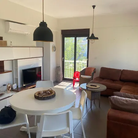 3+1 Havuzlu Lux Esyali Denize 1 Km Yakin Daire Apartmán Kemer